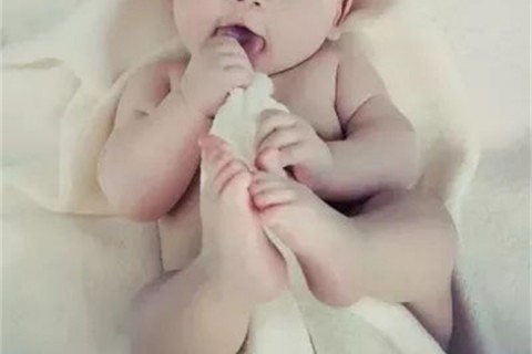 夏季怎么穿可以避免惠州捐卵宝宝感冒受凉？生病要怎么穿？